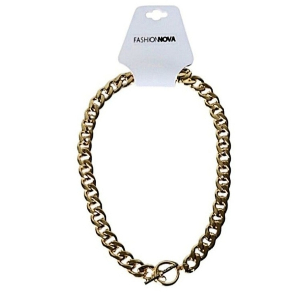 New! Women's Gold plated Toggled in Necklace
